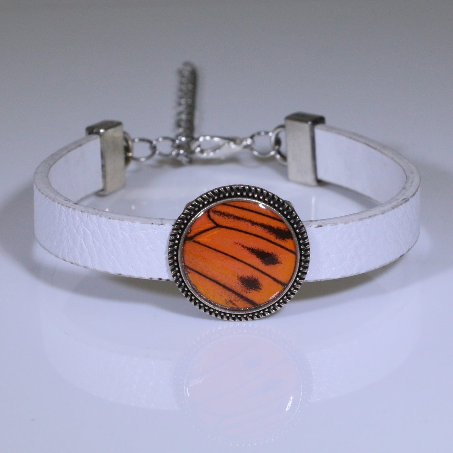 53305 - Real Butterfly Wing Jewelry - Bracelets - Round - Small - White - Hebomia - Orange